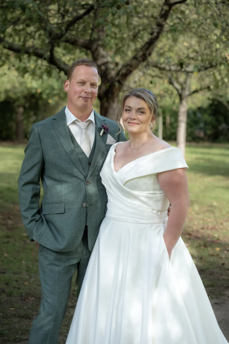 standesamtliche-hochzeit-brautpaar-schloss-ringenberg-hamminkeln